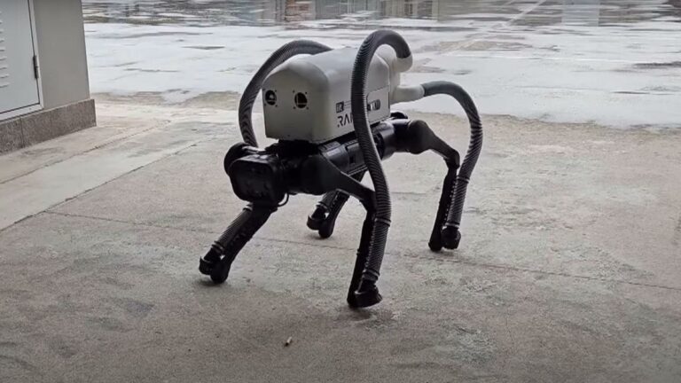 Vakumlu robot köpek