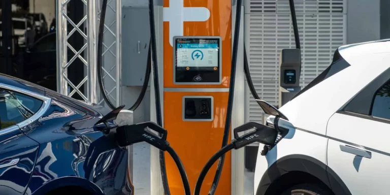 ChargePoint'ten elektrikli araç