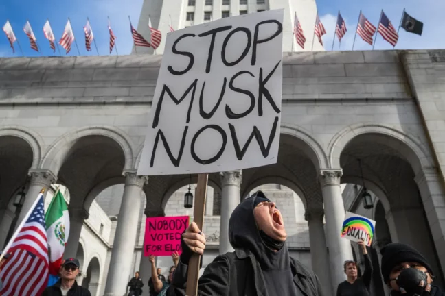 Tesla protestolar